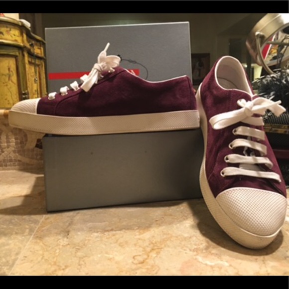 Prada lace up maroon shoes size 10 - Picture 3 of 3